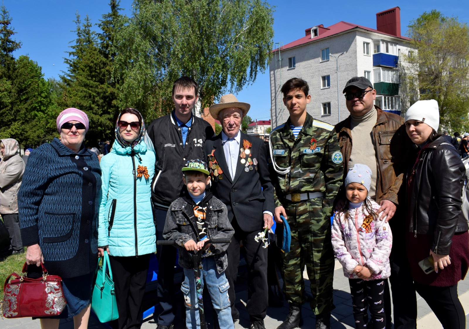 В Бавлах отмечают День Победы | 09.05.2023 | Бавлы - БезФормата