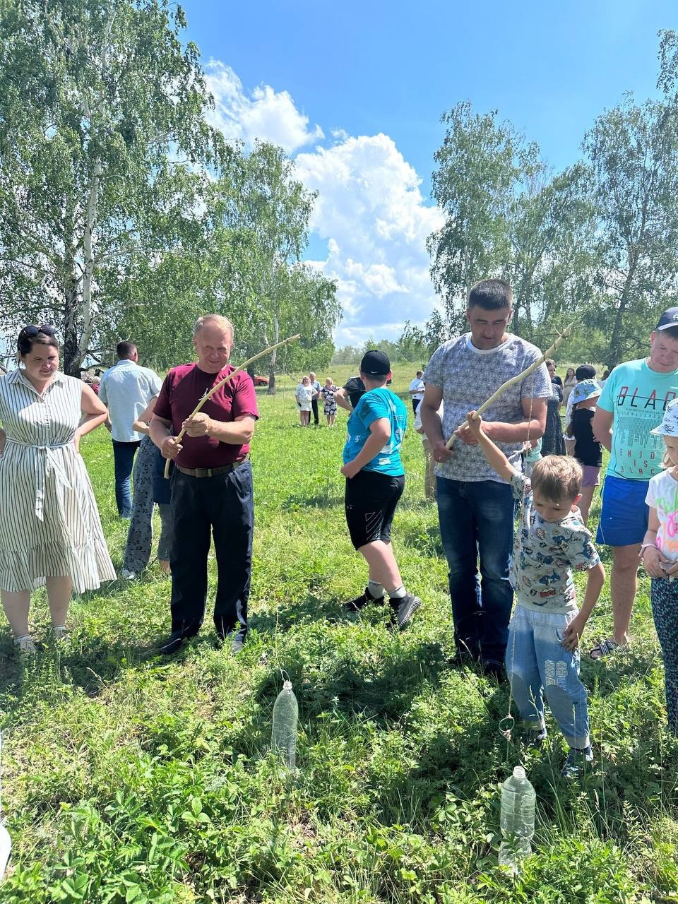 День Святой Троицы: как в Бавлинском районе прошёл народный праздник |  05.06.2023 | Бавлы - БезФормата