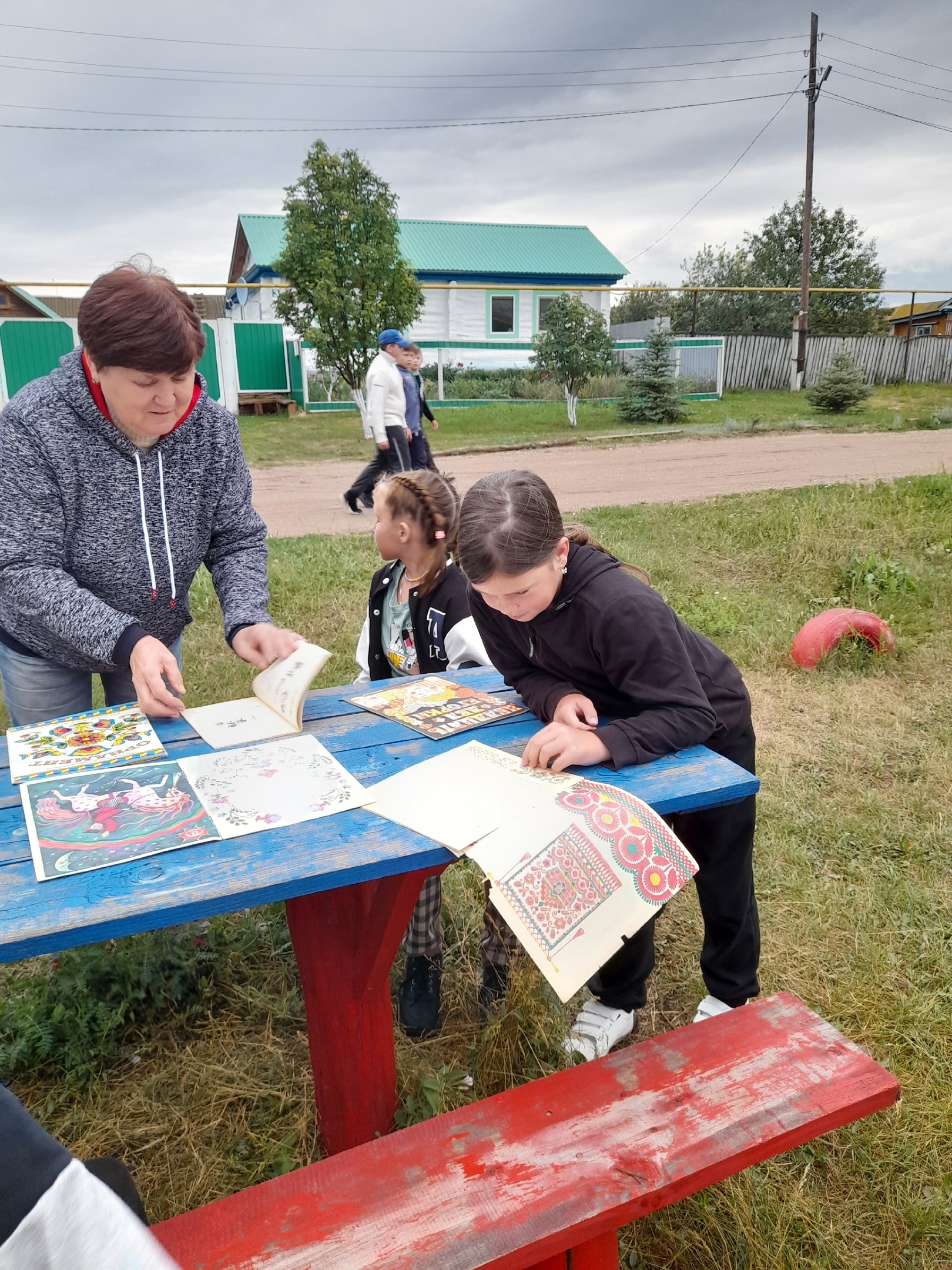 В Бавлах проходят культурные мероприятия в честь Единого дня фольклора |  17.07.2023 | Бавлы - БезФормата