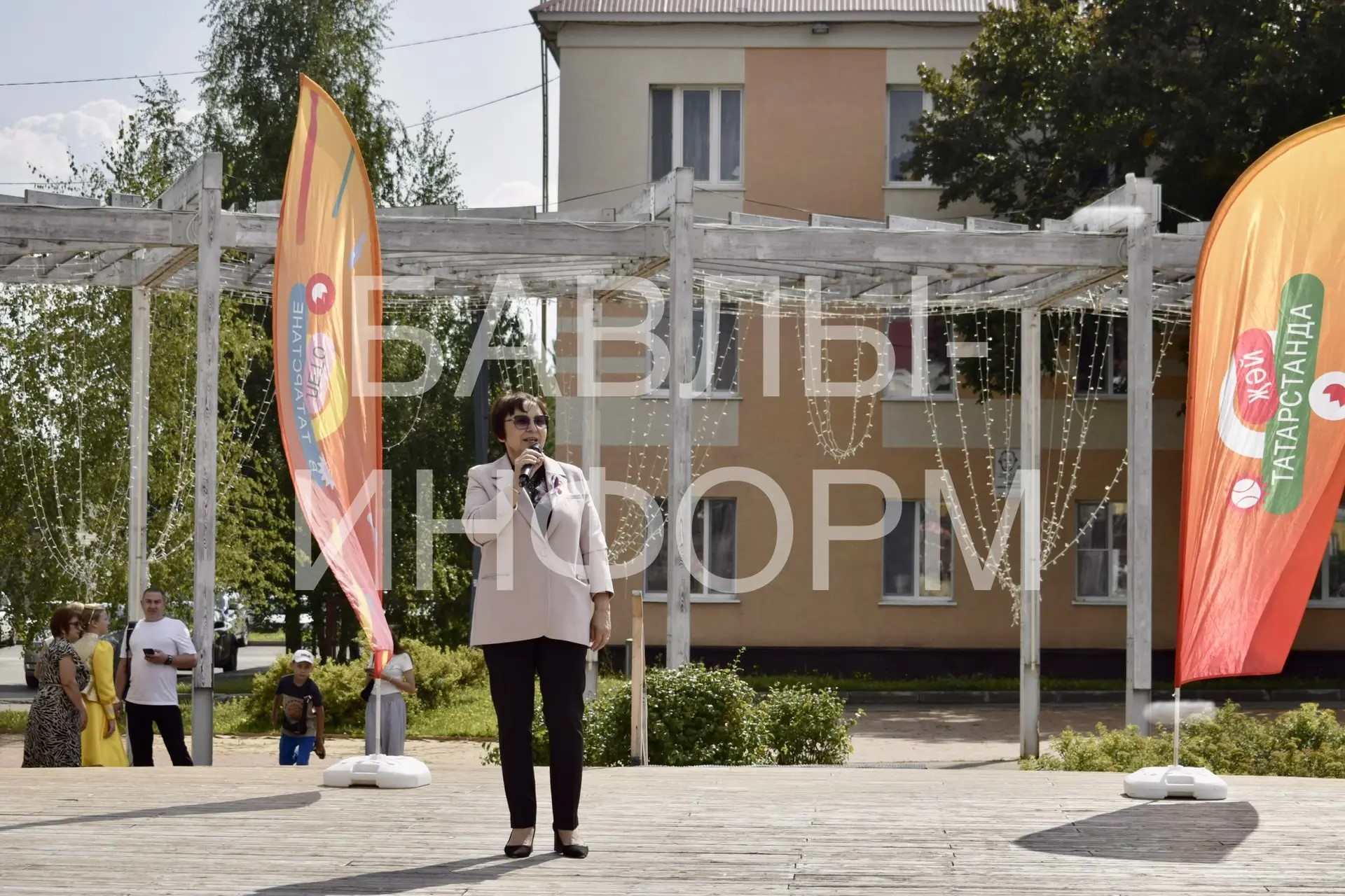 В Бавлах стартовала акция «Помоги собраться в школу-2026»/ Фото: Айгуль Габдрафикова