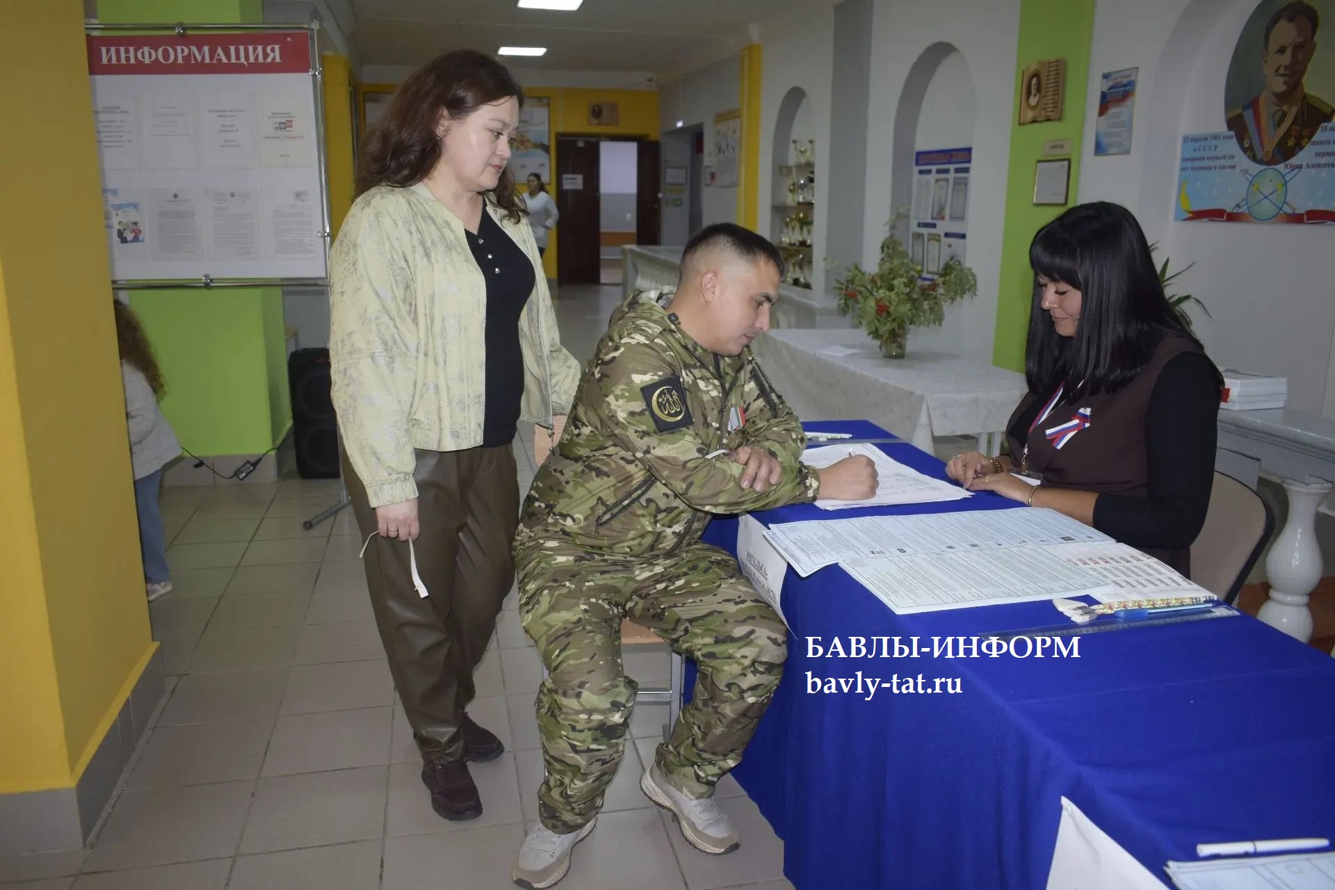 Ильвир Карипов на выборы пришел всей семьей 