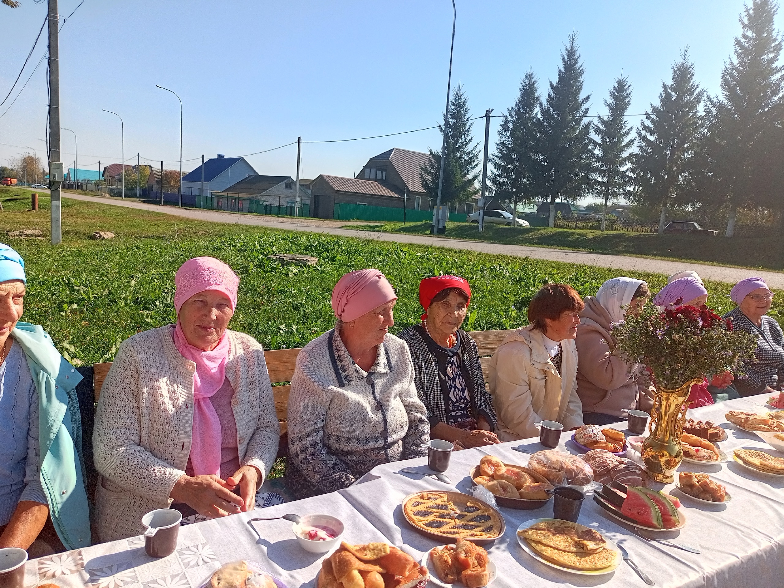 Встреча стала поводом для теплого общения, хорошего настроения и совместного праздника / Фото: архив СДК