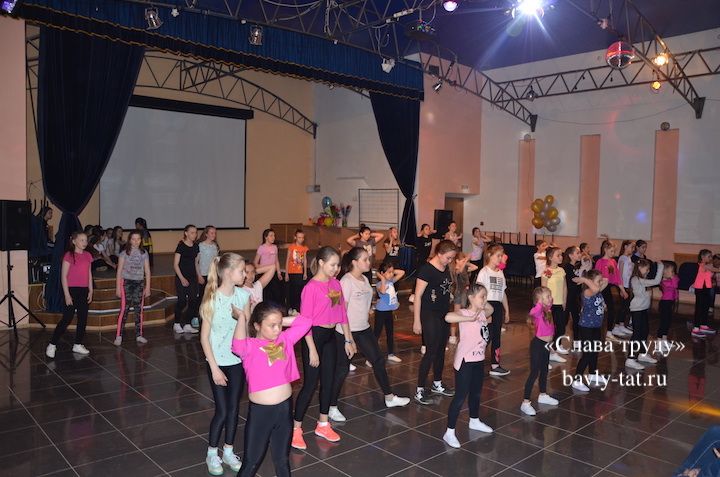 Бавлинский танцевальный коллектив "Lady M" провел отчетный концерт