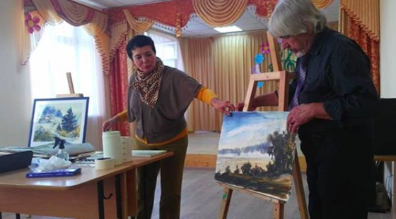 Бавлинская художница обучила соседей акварельной живописи