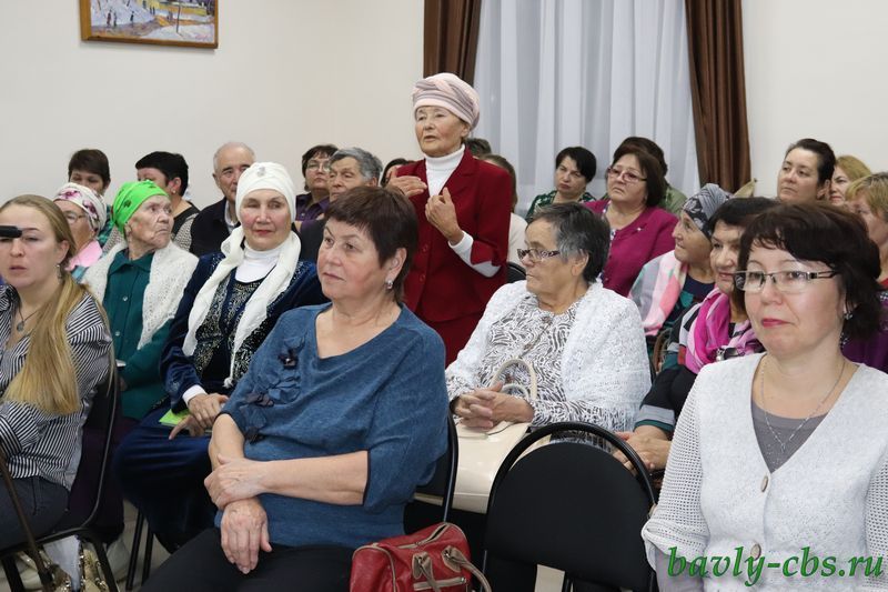 Баулылар язучы Гөлсинә Галимуллина белән очрашкан