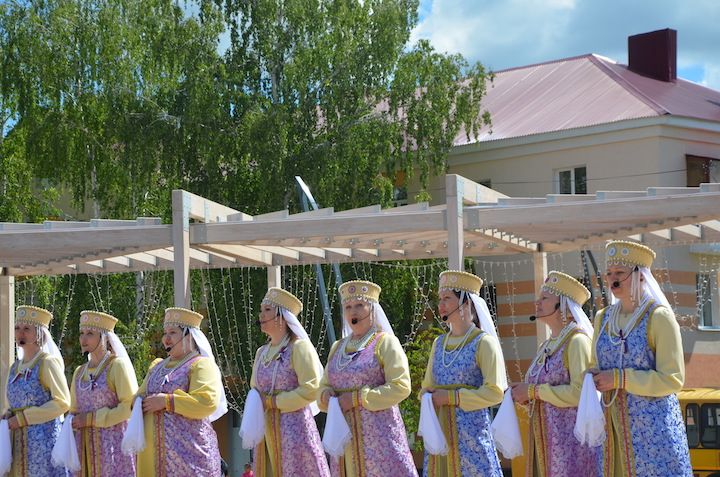 Бавлинцы вместе со всей страной празднуют День России