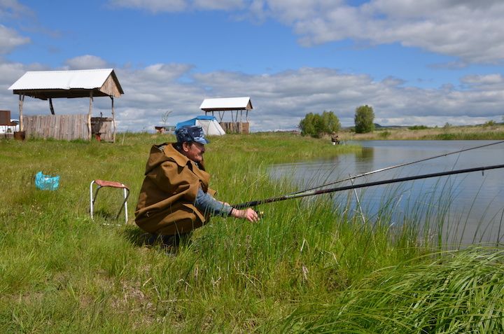 Бавлинские ветераны соревновались в рыбной ловле