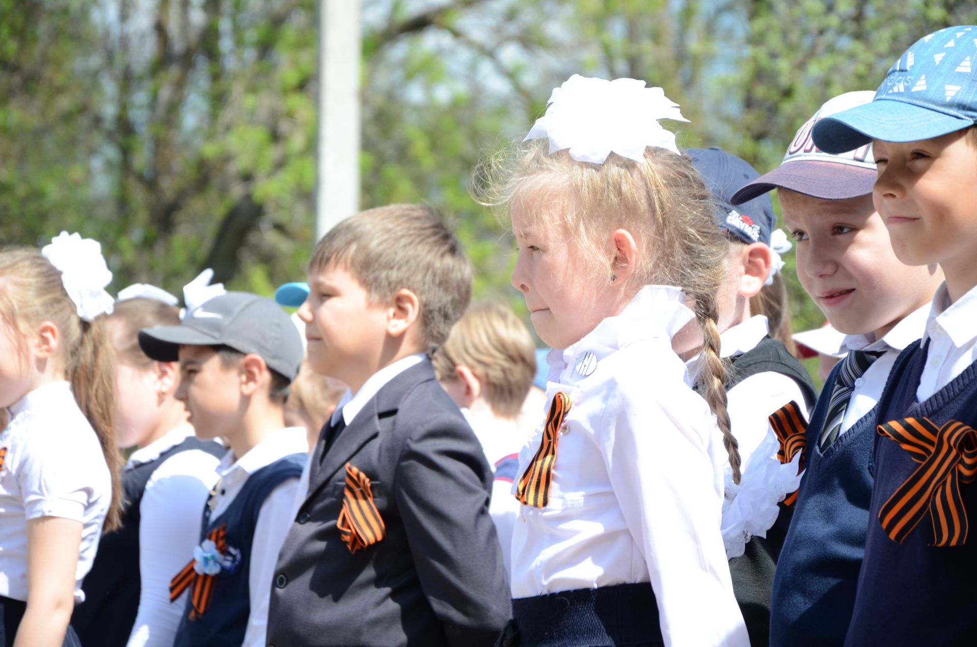 В Бавлах вторая школа провела свой «военный» парад
