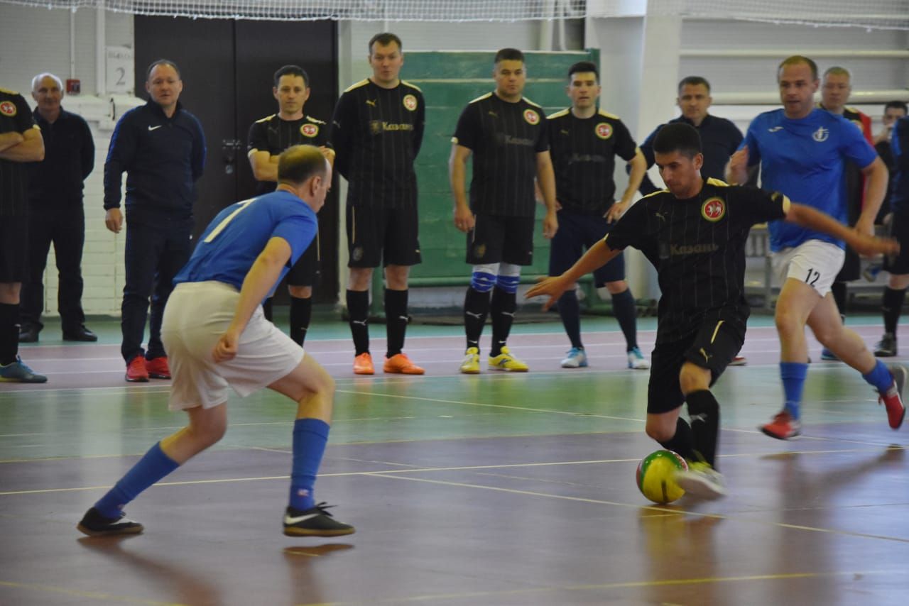 В Бавлах служители Фемиды из Татарстана вновь выиграли турнир по футболу