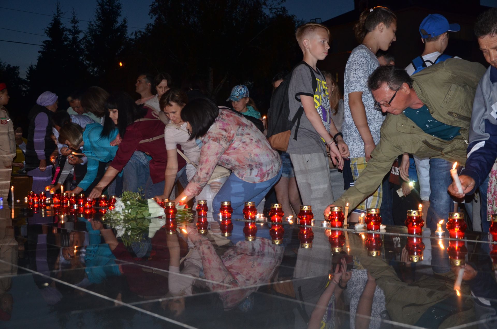 Бавлинцы зажгли свечи в память о жертвах войны