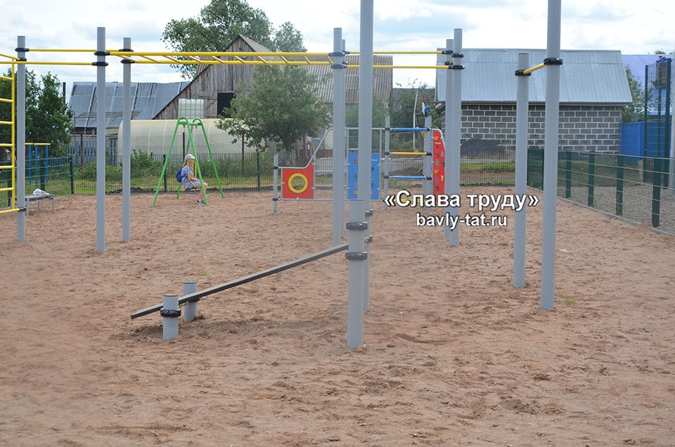 В селе Покровский Урустамак Бавлинского района открылась универсальная спортплощадка