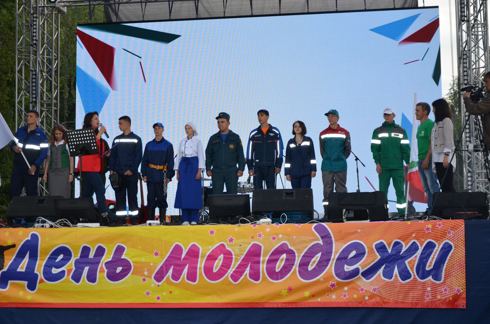 В Бавлинском районе состоялась торжественная церемония чествования флага «Worldskills» («Ворлдскиллс»)