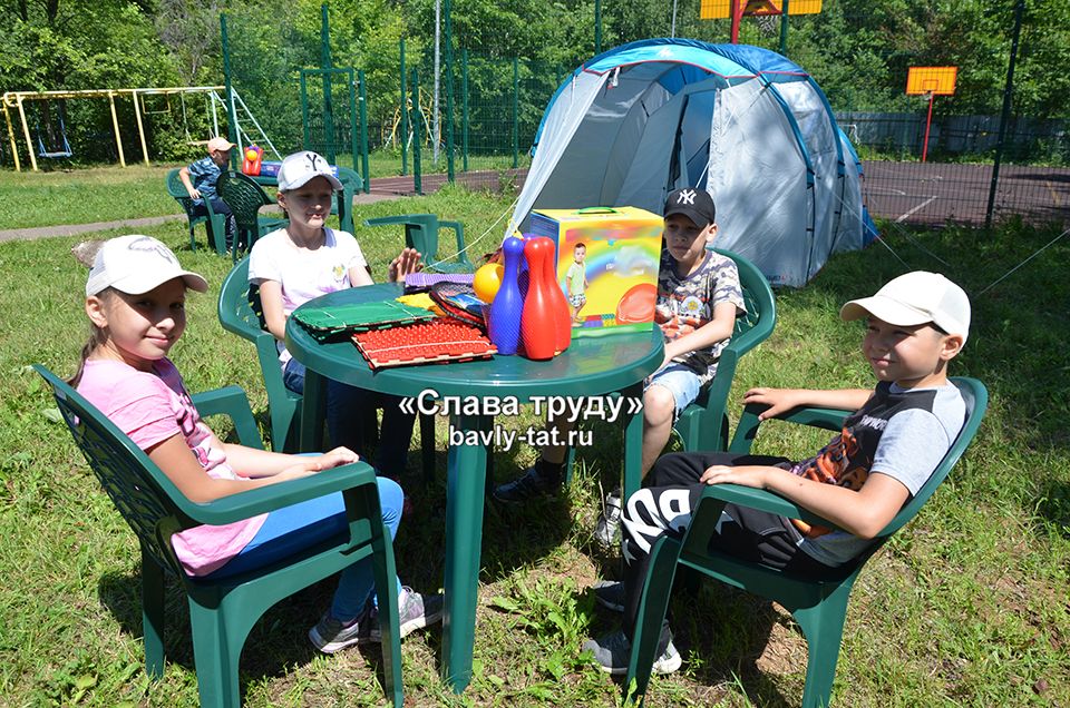 В Бавлах открылся семейный палаточный лагерь