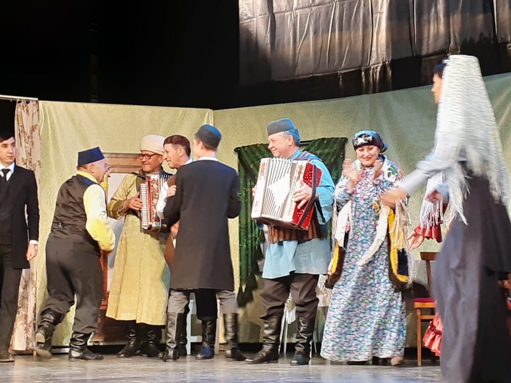 Баулы татар халык театрын Оренбургта җылы каршы алдылар