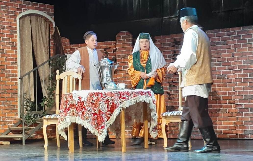 Баулы татар халык театрын Оренбургта җылы каршы алдылар