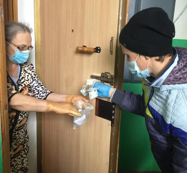 Бавлинские волонтеры продолжают помогать одиноким пожилым