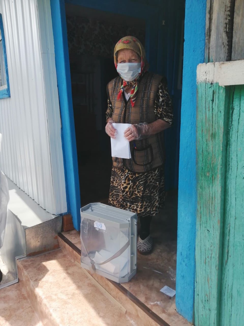На избирательном участке в селе Кзыл-Яр жители проявляют высокую активность