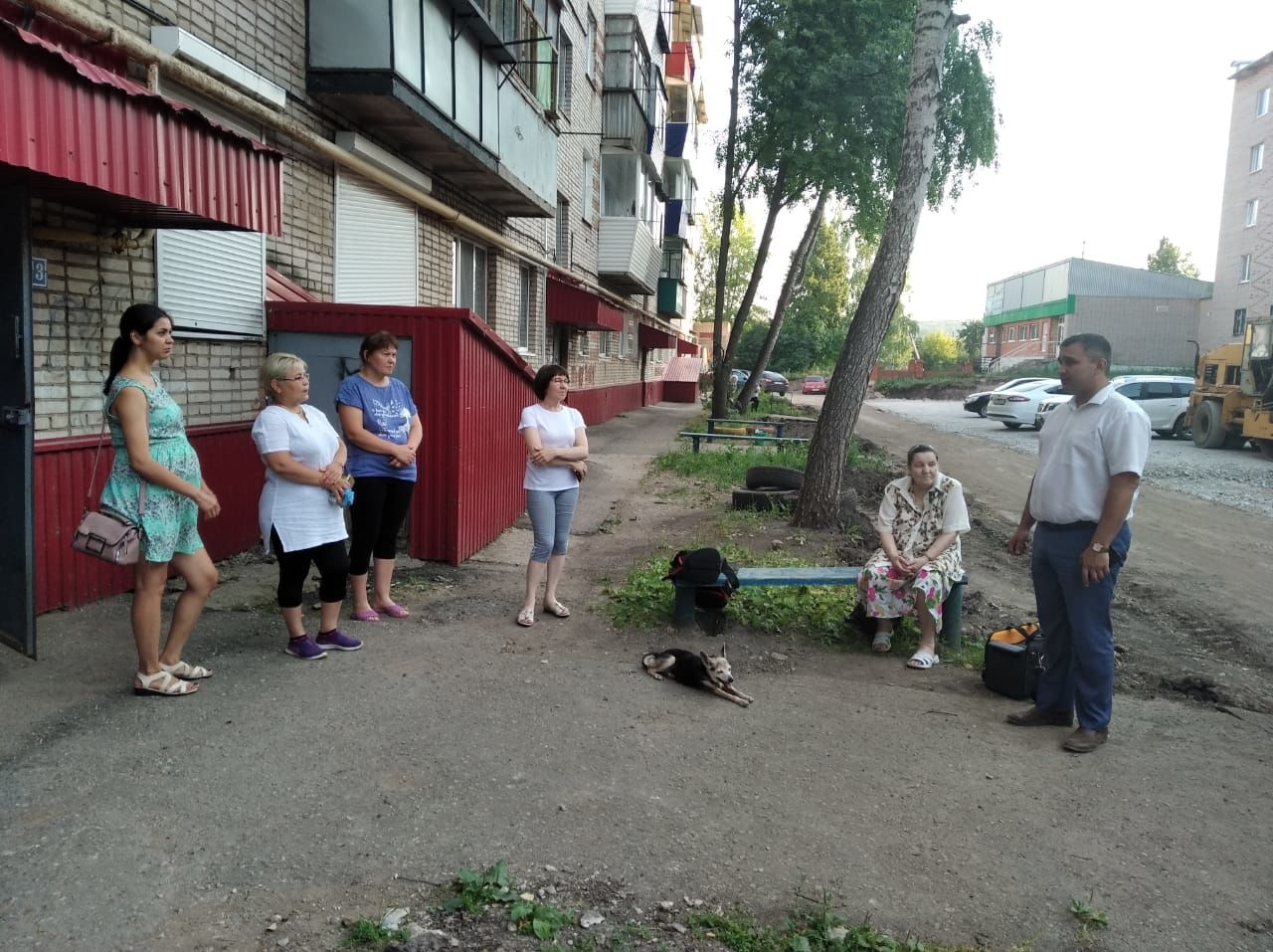 В Бавлах проходят обсуждения с жителями в рамках проекта «Наш двор»
