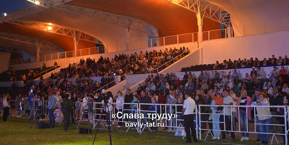 Бавлинцы отметили День города и 90-летие района (ФОТО)
