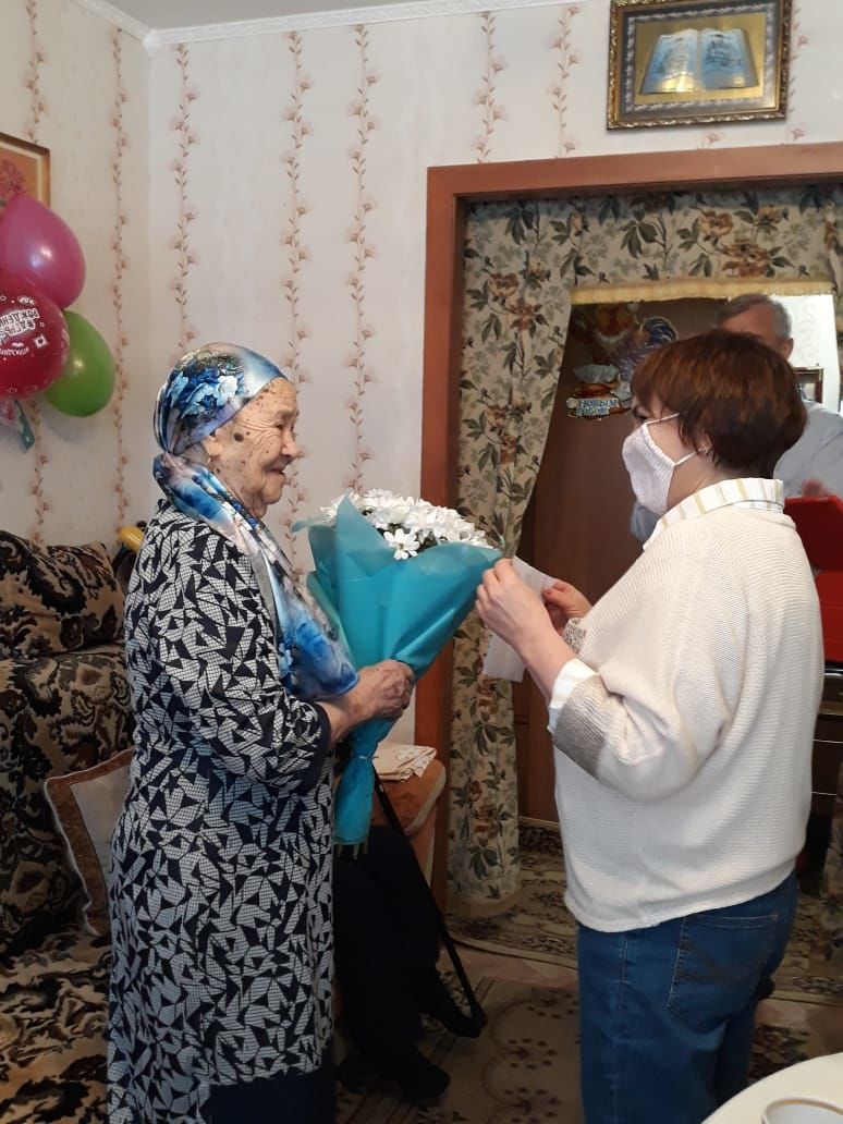 Современной бабушке Бавлов исполнилось 90