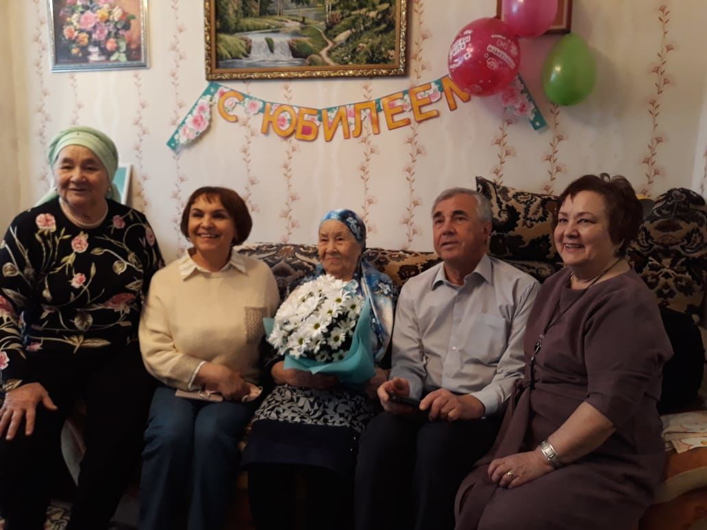 Современной бабушке Бавлов исполнилось 90