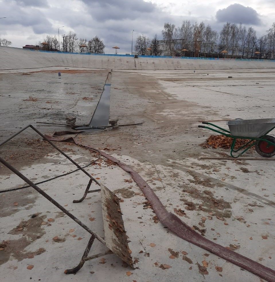 Открытый бассейн Бавлов готовится к зиме