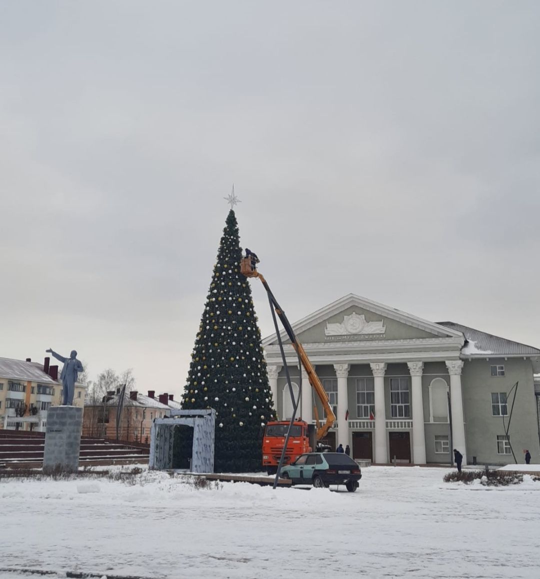 Город готовится к Новому году: «На главной площади появятся новые элементы»