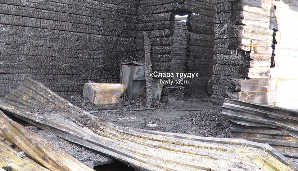 Ночной пожар оставил без дома жительницу Потапово-Тумбарла
