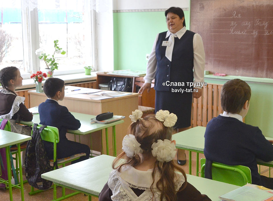 Татар Кандызы мәктәбендә укытучылар тәҗрибә уртаклашты