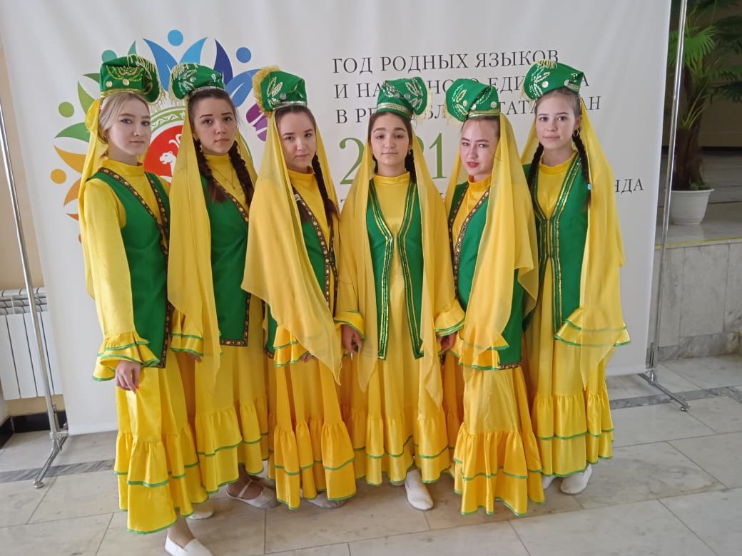 Юные артисты Бавлов принимают участие в конкурсе «Без бергэ»