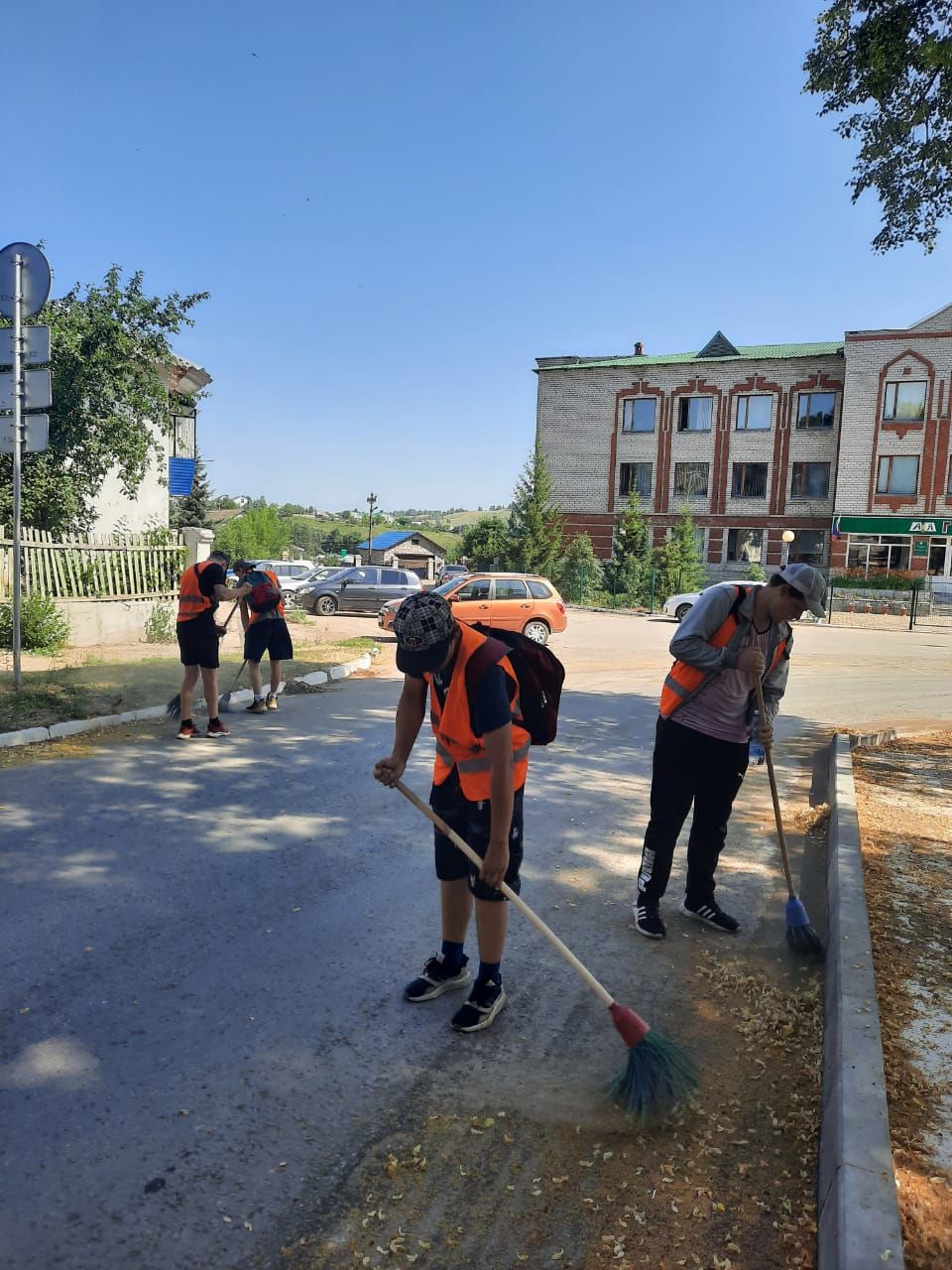 Бавлинские подростки летние каникулы проводят с пользой