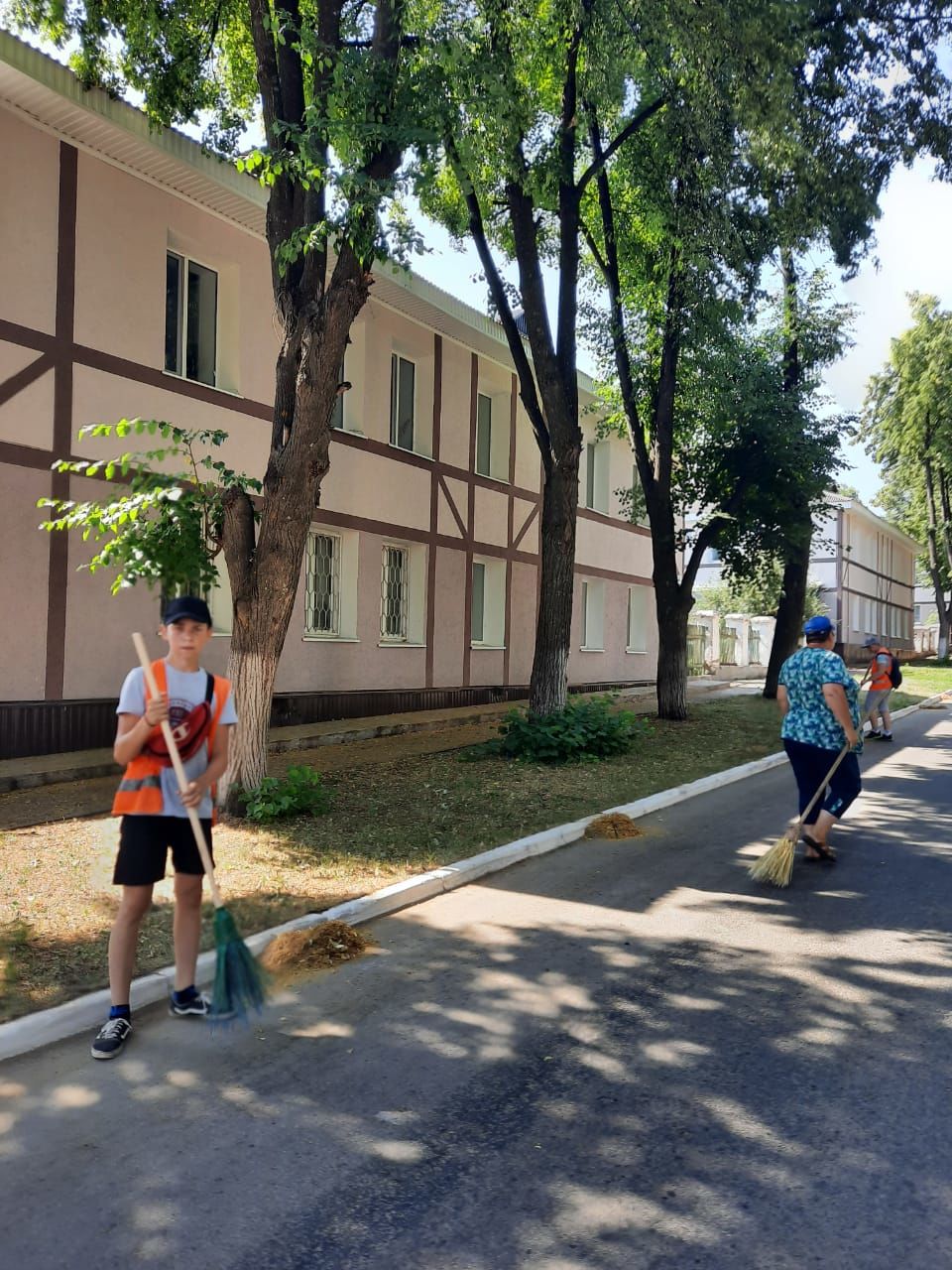 Бавлинские подростки летние каникулы проводят с пользой