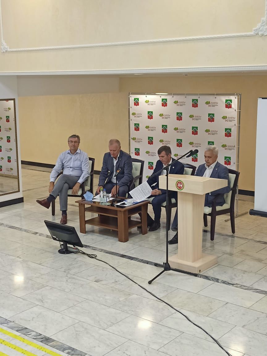 Бавлинские предприниматели получили ответы на свои вопросы от министра экономики Татарстана