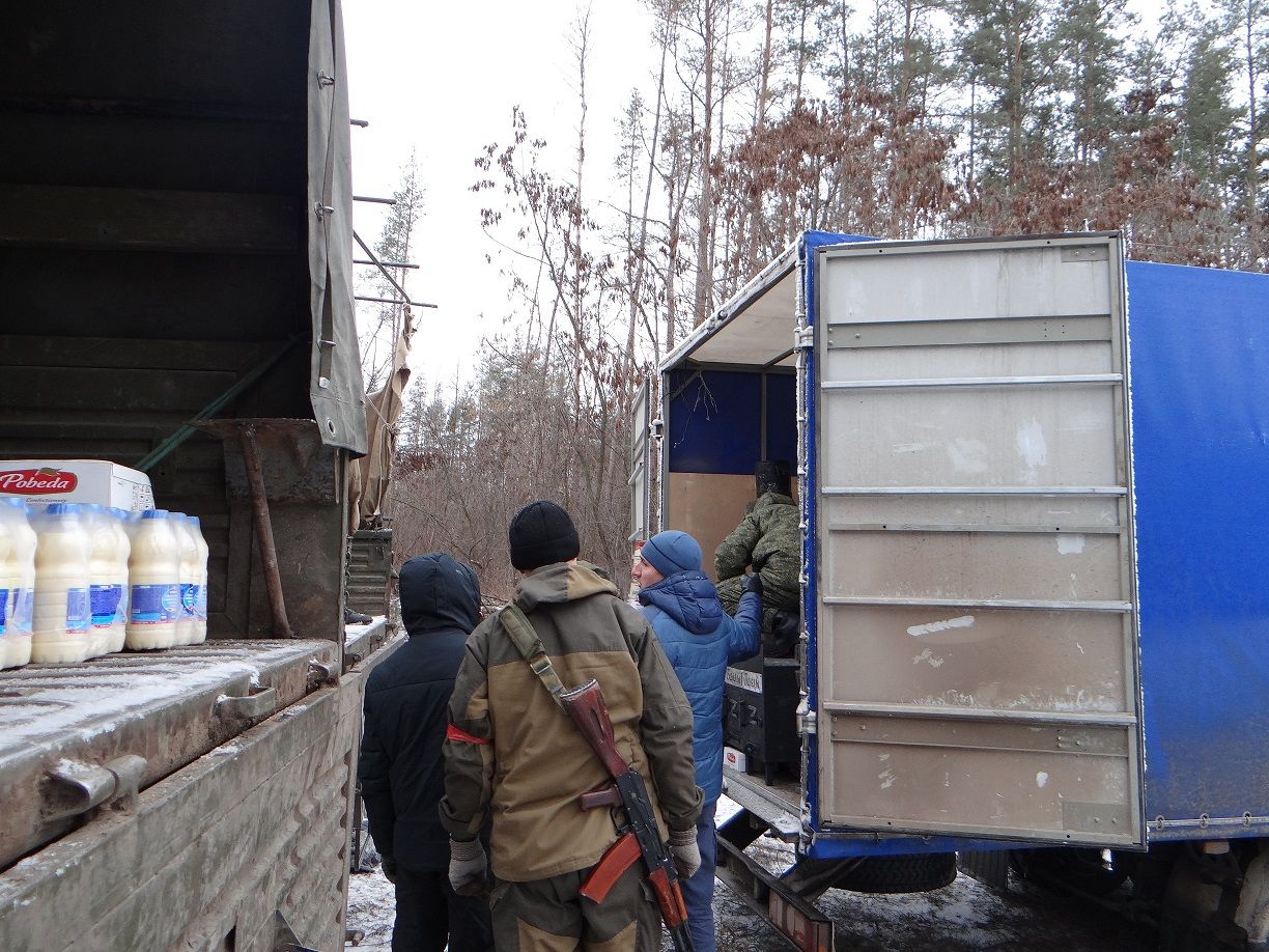 «Вся надежда на Татарстан»: жители Лисичанска встретили гуманитарную помощь от Бавлинского района