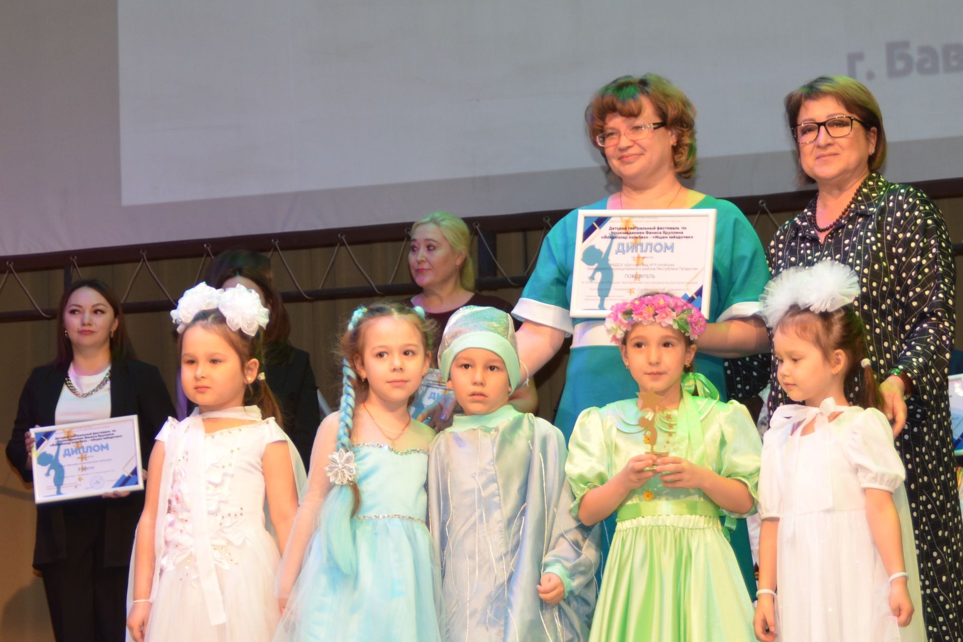 В Бавлах прошёл детский театральный фестиваль