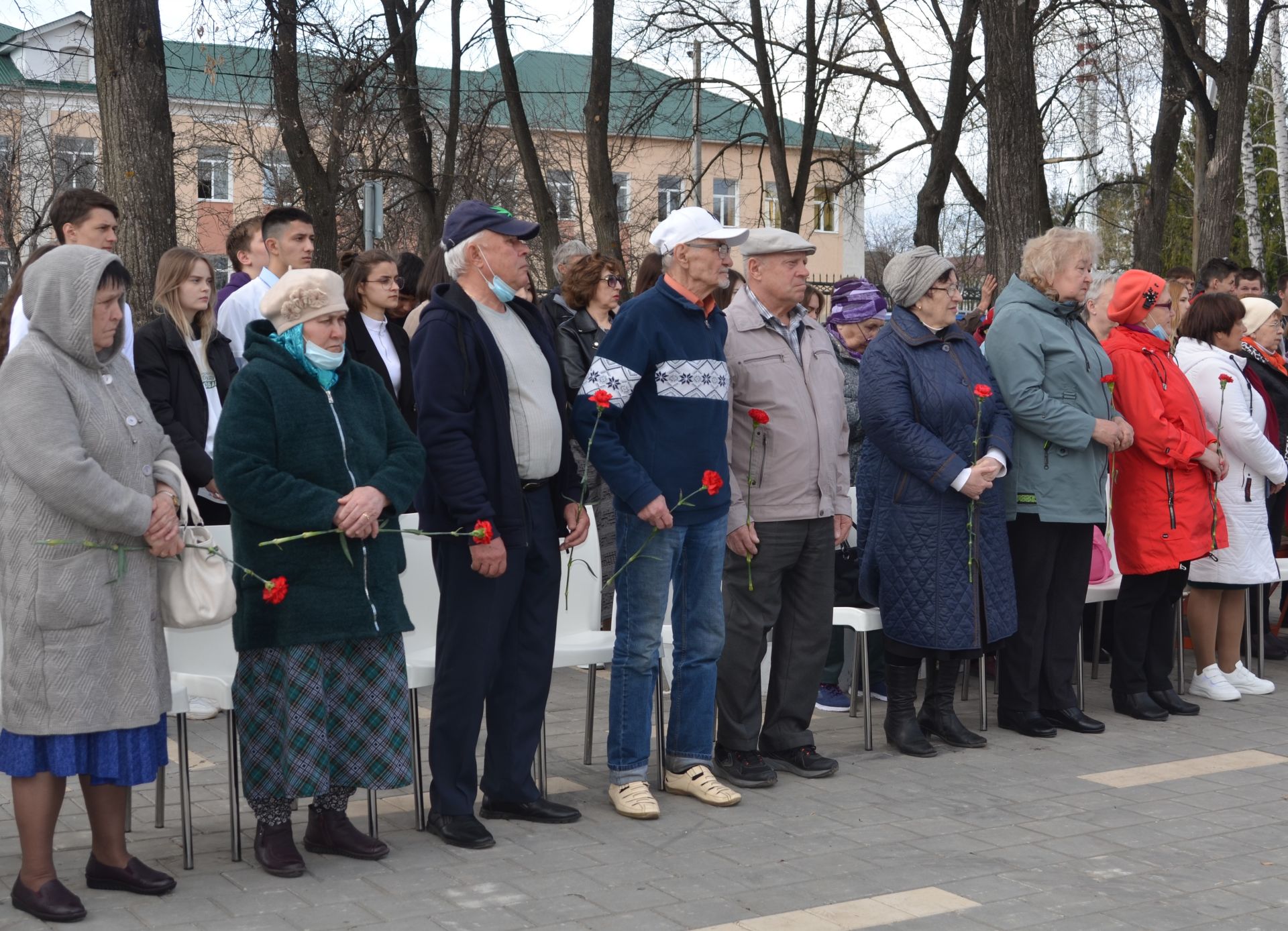 В Бавлах состоялся митинг, посвящённый 36 годовщине трагедии на Чернобыльской АЭС