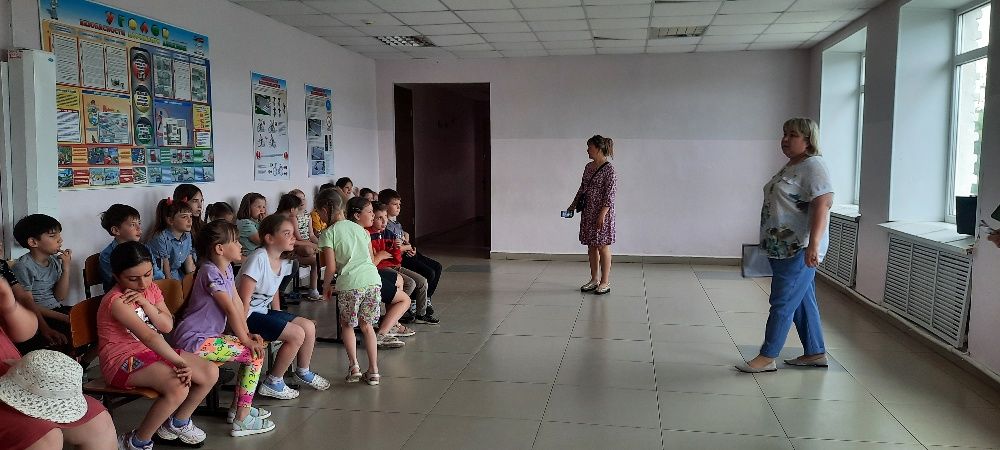 Отдыхающим детям в пришкольных лагерях рассказали о коррупции