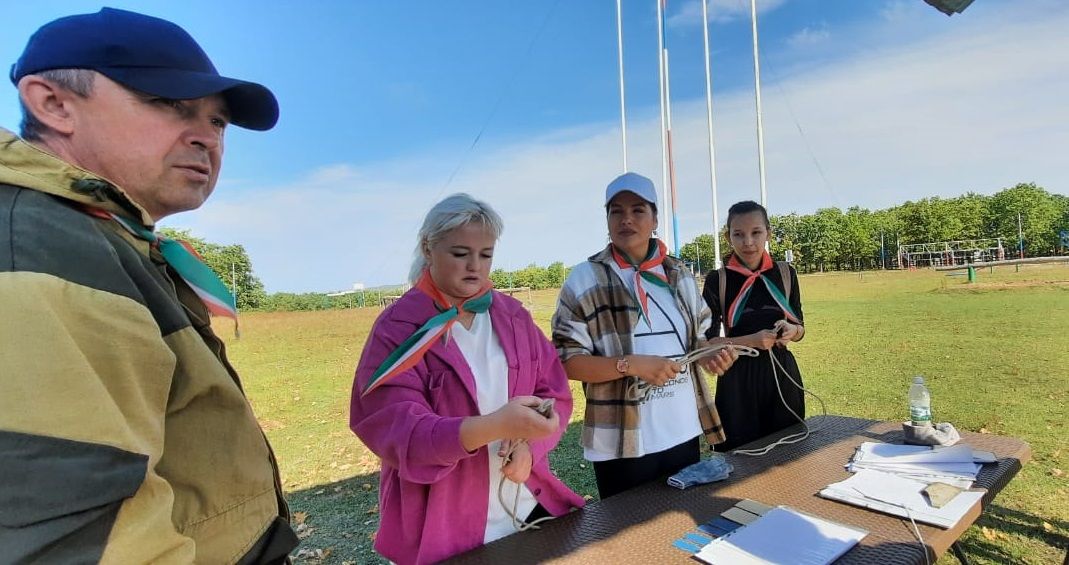 В Бавлах среди педагогов проходит туристическое многоборье (фотогалерея)