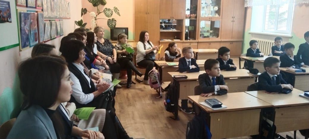 Педагогов Бавлинского района пригласили на день открытых дверей в Александровскую школу