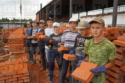 Треть родителей считают, что подрабатывать можно начинать с 14 лет