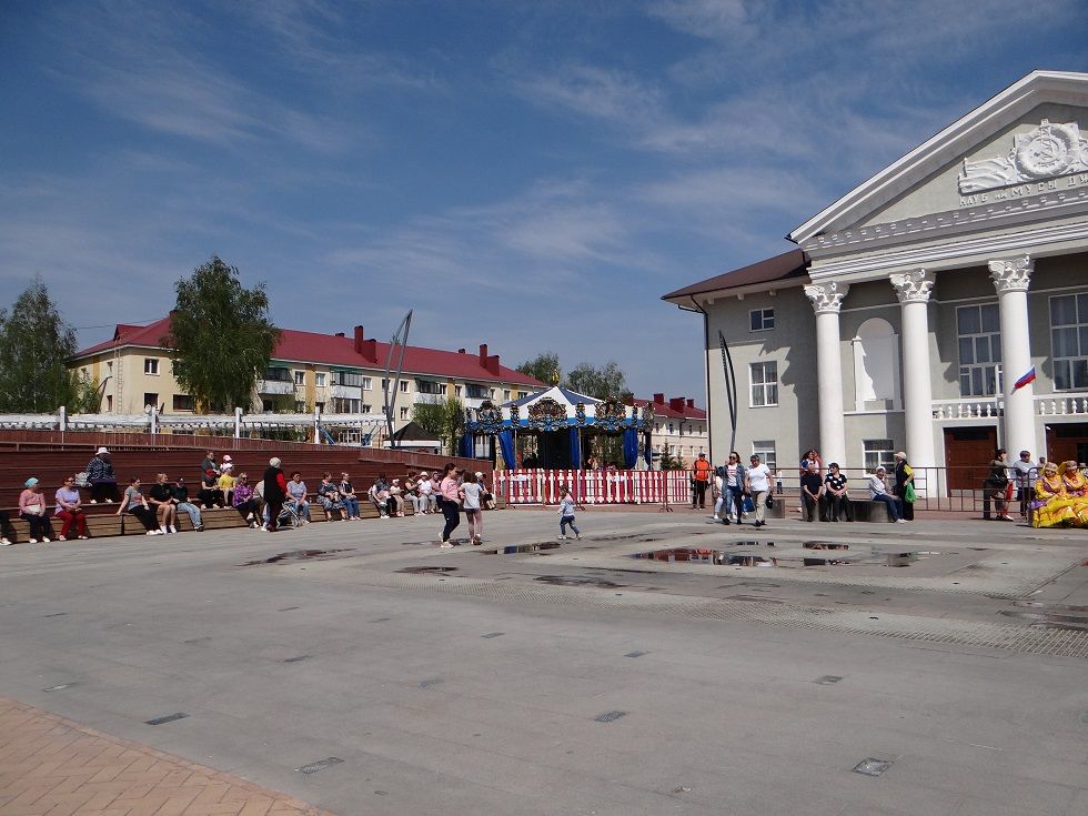 Первомай в Бавлах: фотогалерея с празднования Дня труда в Бавлинском районе