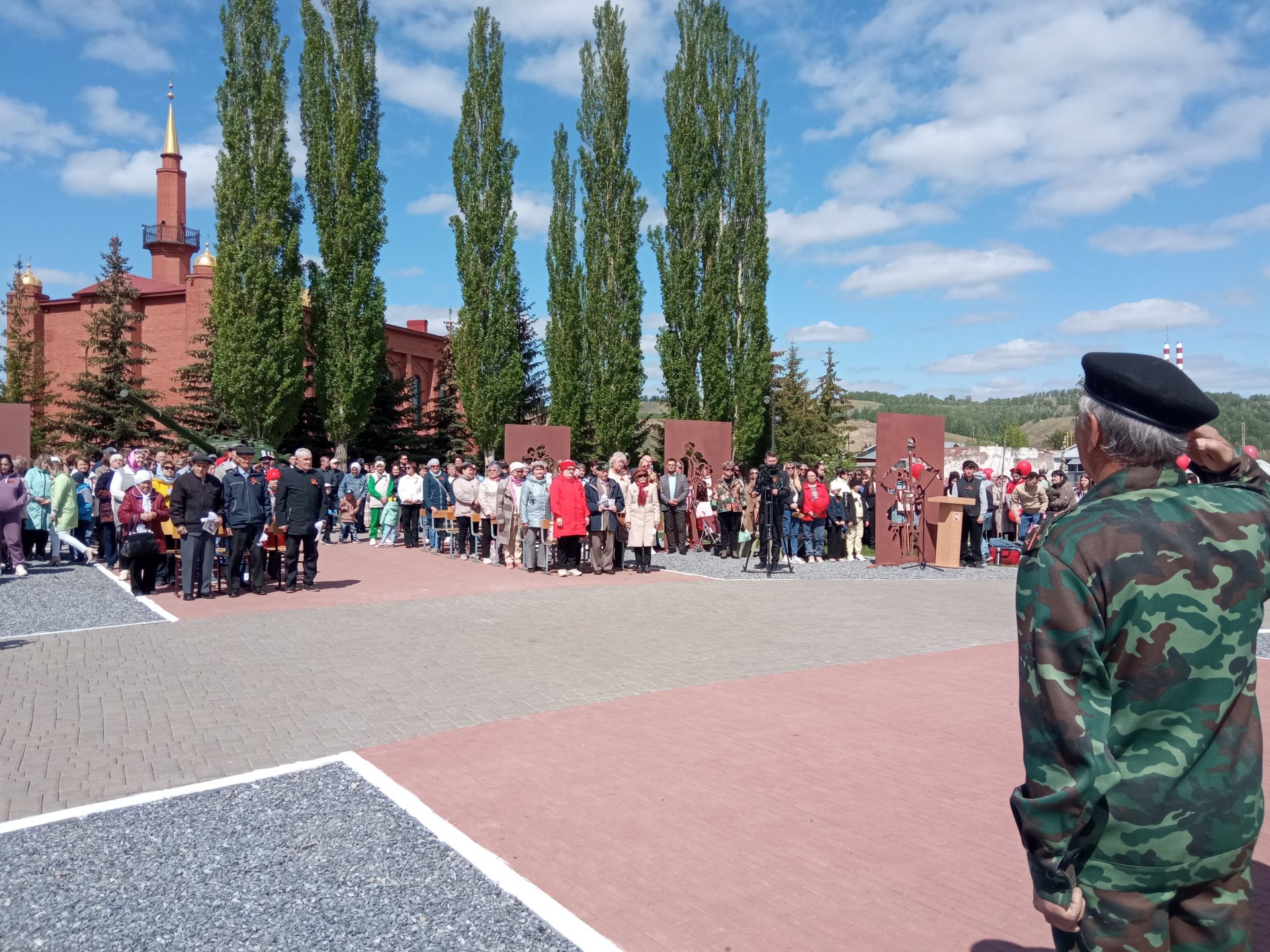 «Мы наследники той Победы» - в нижней части города Бавлы состоялся митинг в честь годовщины Великой Победы
