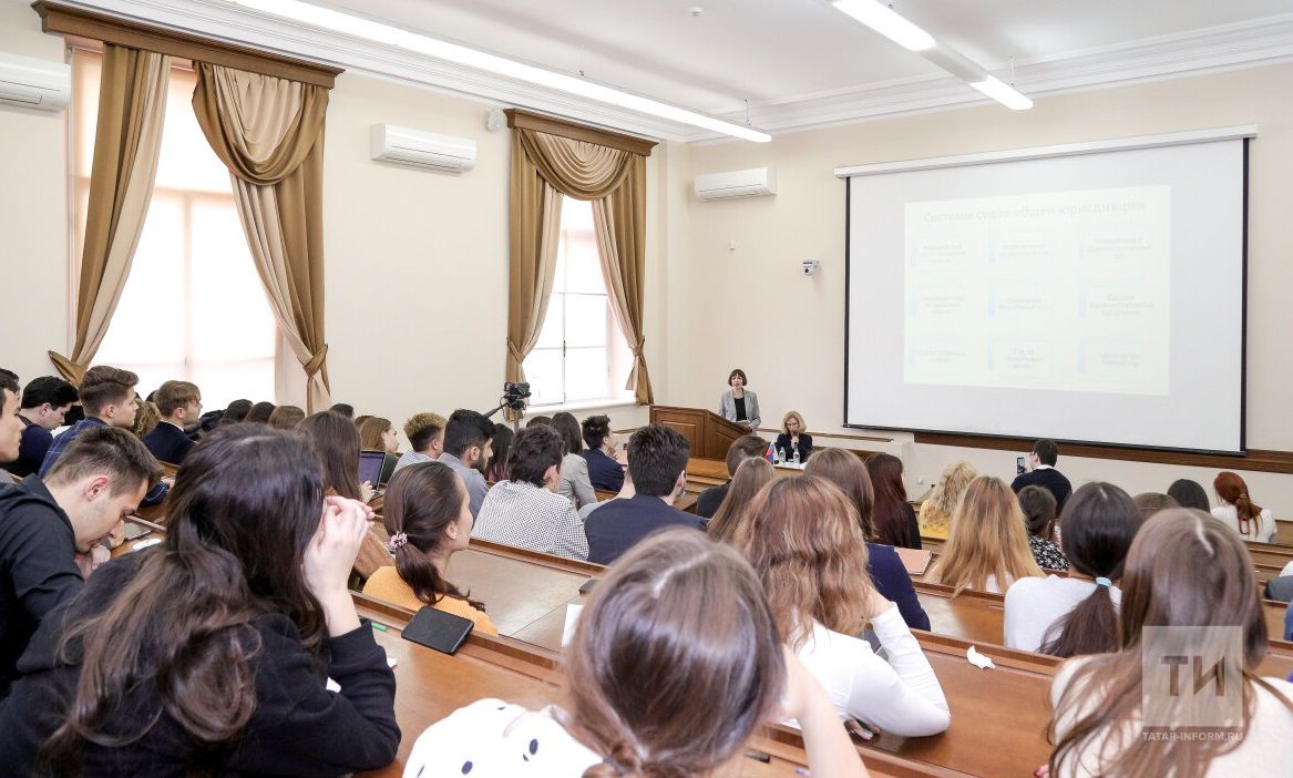 В Госдуме предложили увеличить стипендии до уровня МРОТ