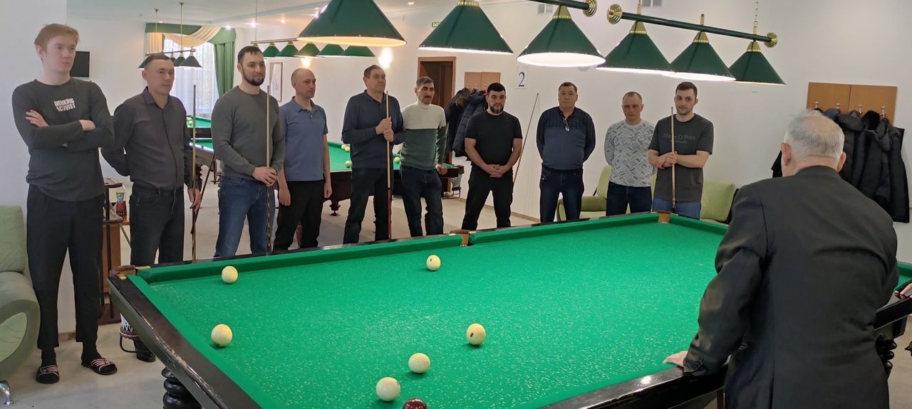 В Бавлах прошли соревнования по бильярду