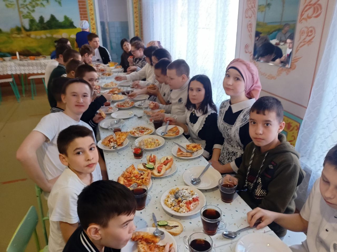 Татар Кандызы мәктәбендә Ватанны саклаучылар көненә ярышлар узды