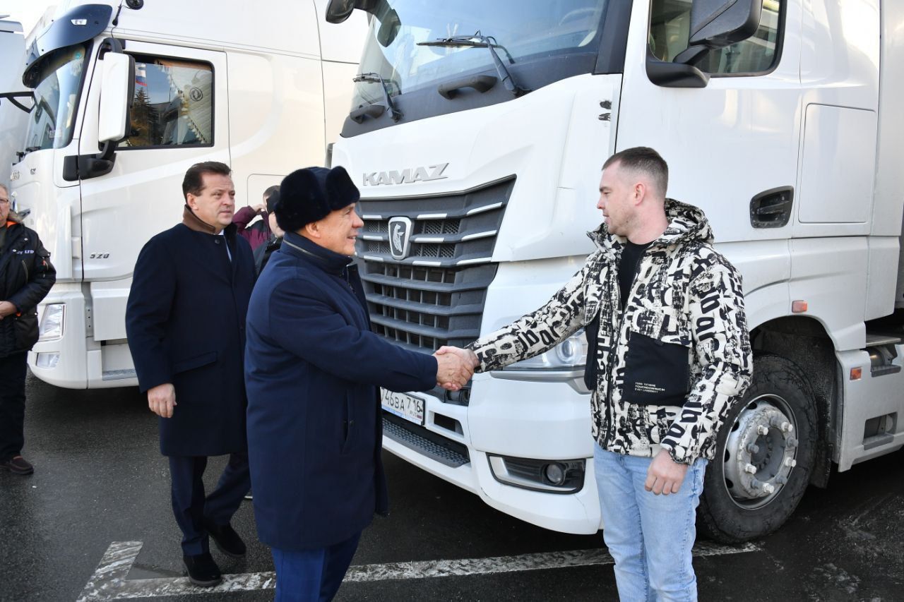 Отправка гумгруза в подшефные города Татарстана прошла с участием Раиса РТ