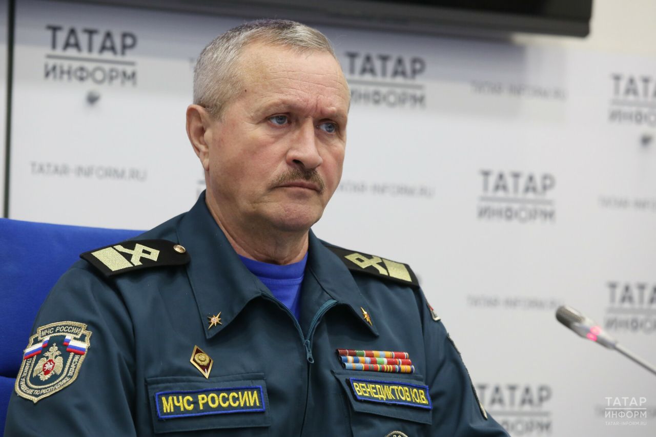 Выходить на лед на водоемах становится опасно