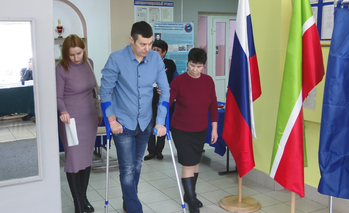 Руководитель реабилитационного центра «Я смогу» Марат Ильясов помнит свои первые выборы