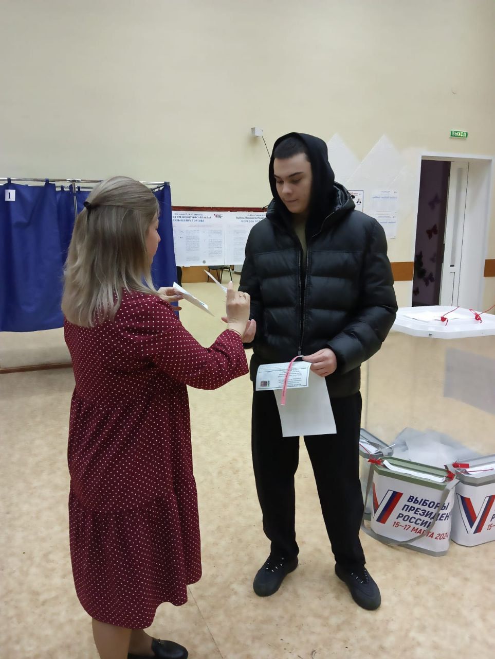 В селе Александровка третий день голосования на выборах отметили Масленицей