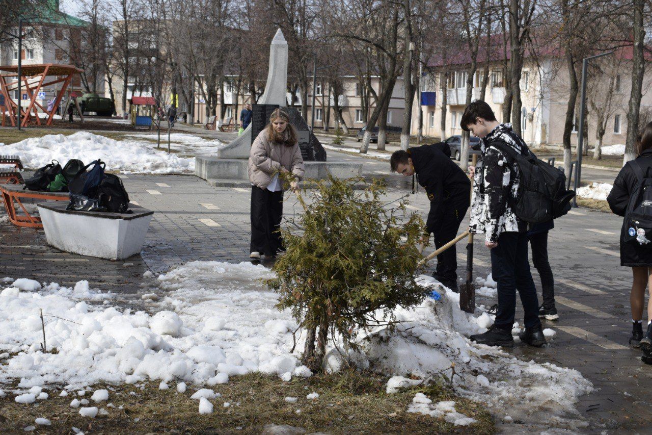 Бавлинские школьники за чистоту города